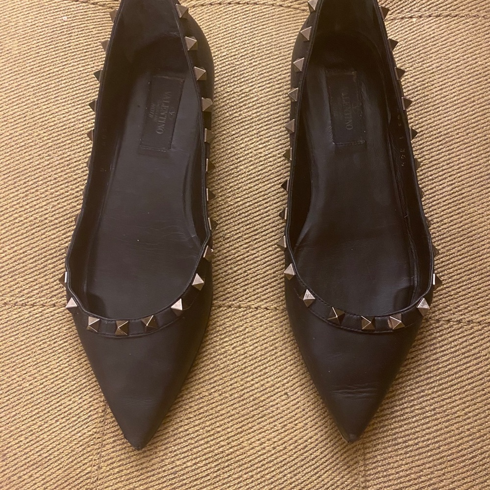 VALENTINO GARAVANI Rockstud Black Flats 36.5